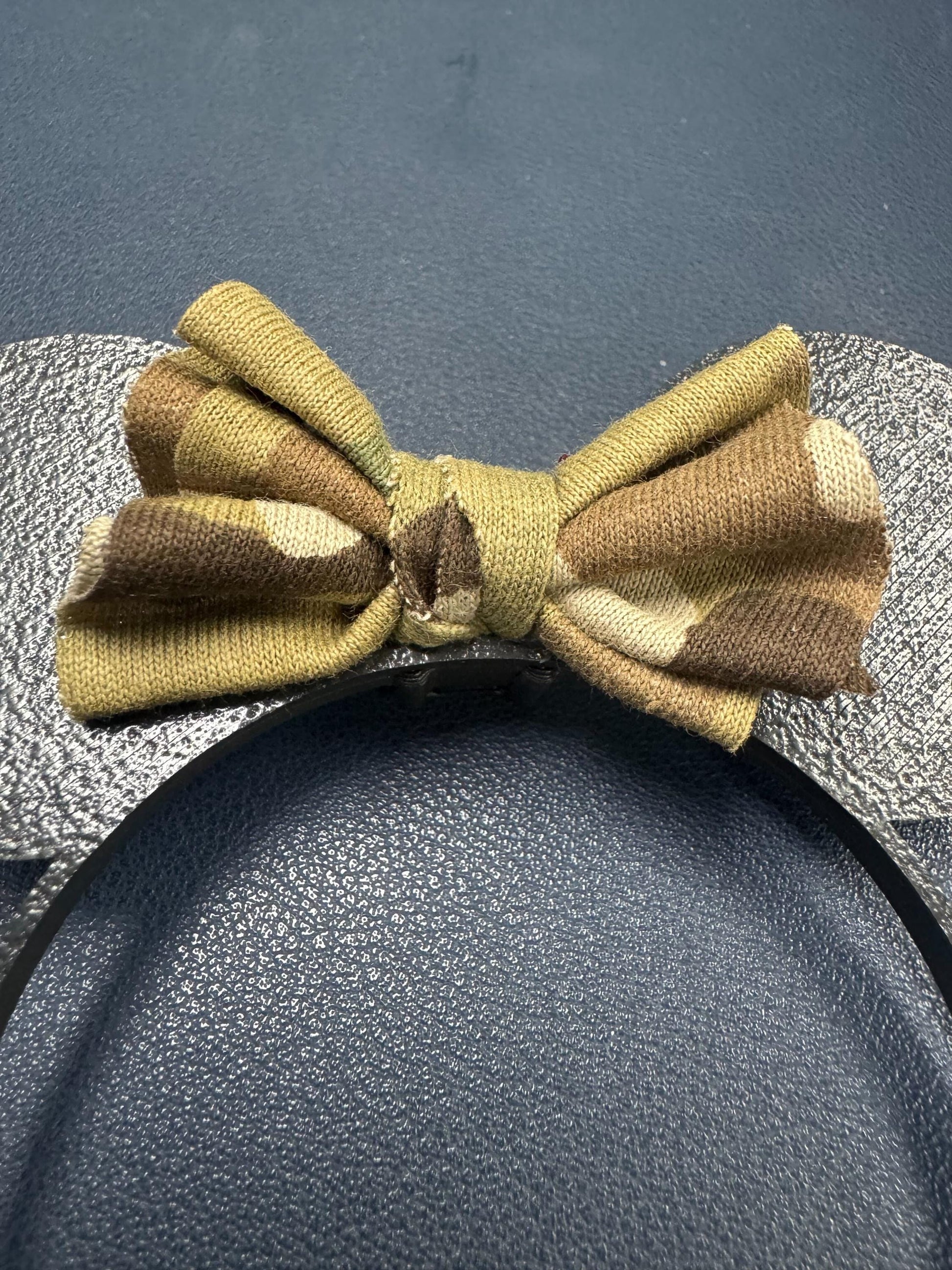 Labubu inspired military mouse ears with camo print bow, perfect accessory for Pop Mart figures and collectors.
